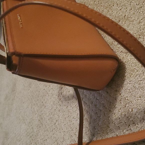 Marc Jacobs Tan Leather Crossbody Bag - Picture 3 of 6